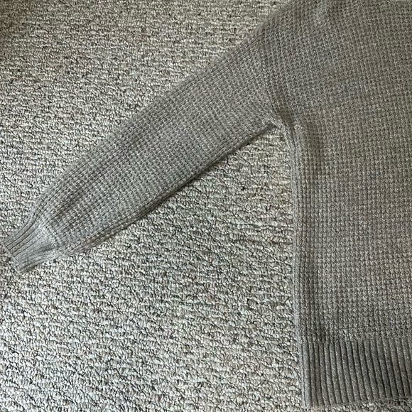 Oversized mock neck sweater - Picture 2 of 2